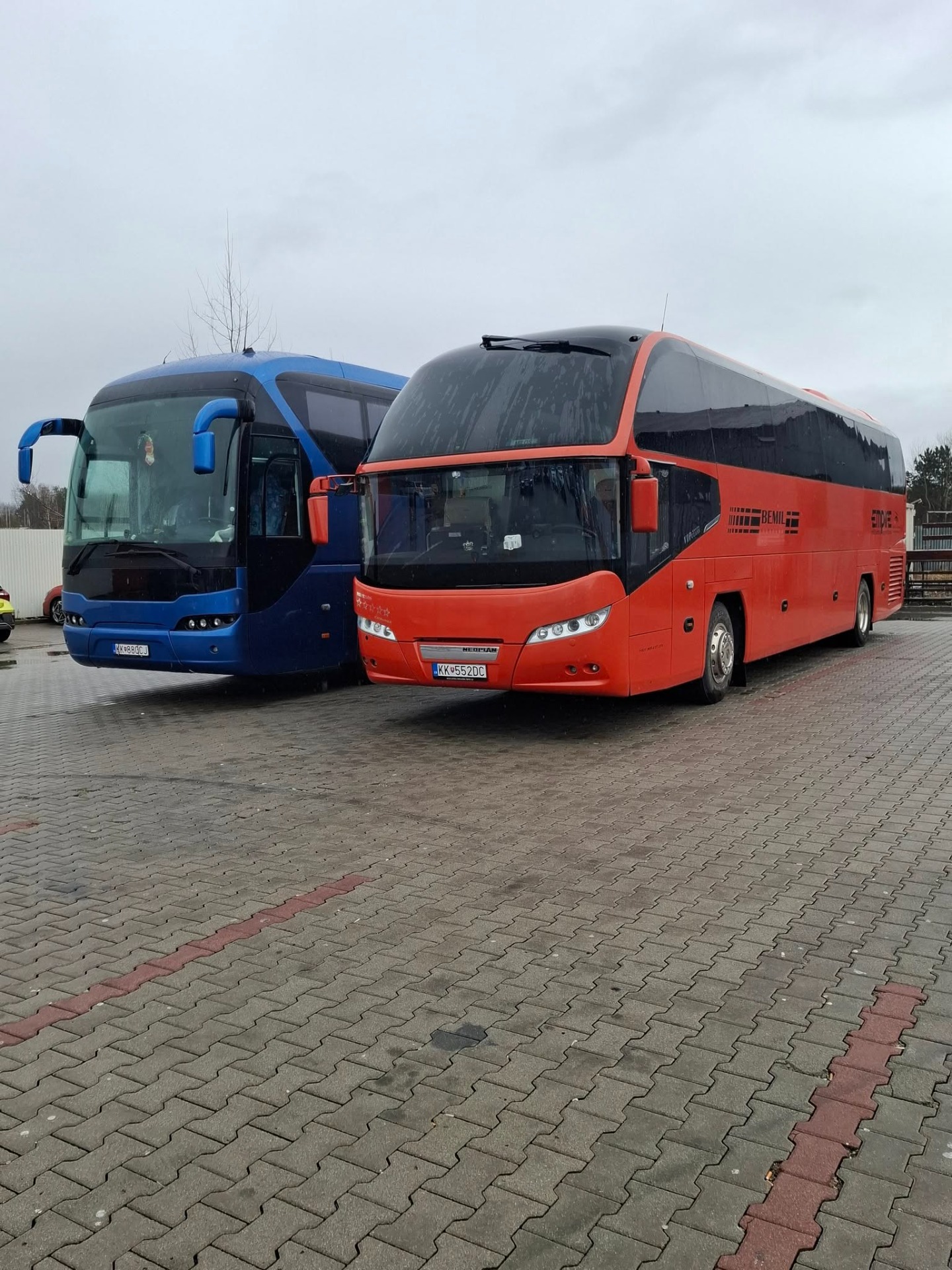 Naše autobusy Neoplan
